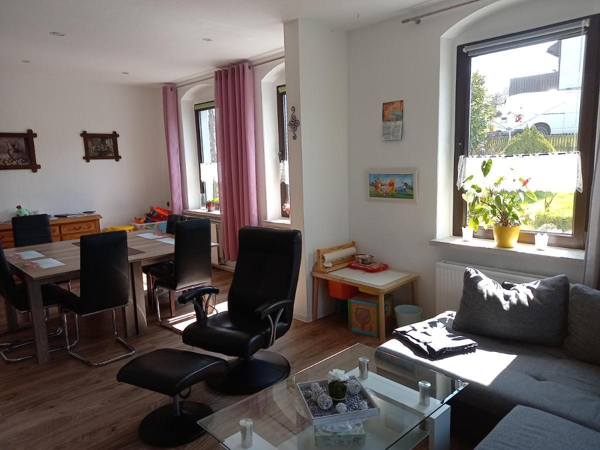 Familienfreundliche Ferienwohnung Erzgebirge Schneeberg  Kültér fotó